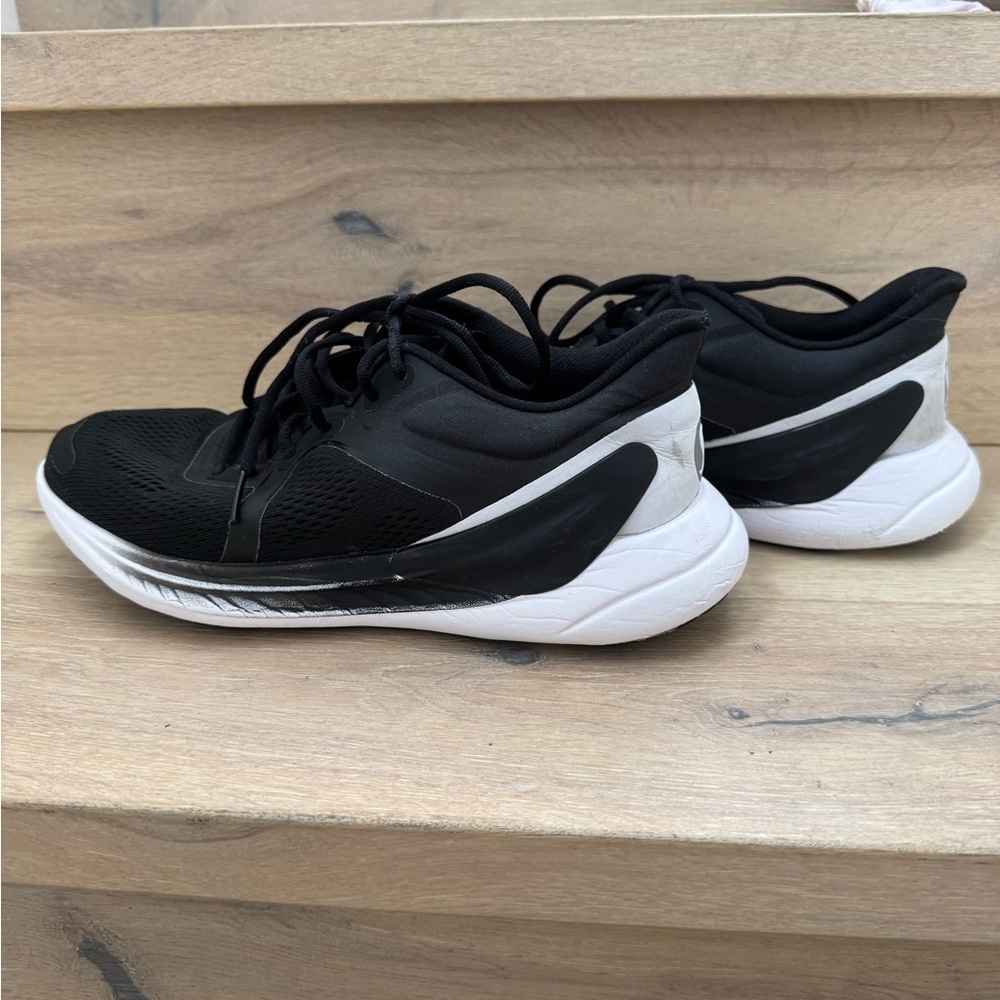 Lululemon Blissfeel Sneakers Size 8.5